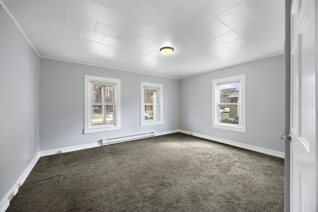 28 Maple Street Chicopee, MA 01020 - Photo 17 of 36