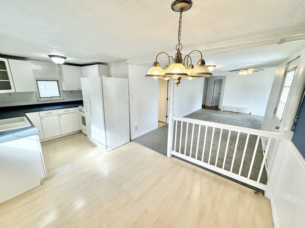 28 Maple Street Chicopee, MA 01020 - Photo 25 of 36