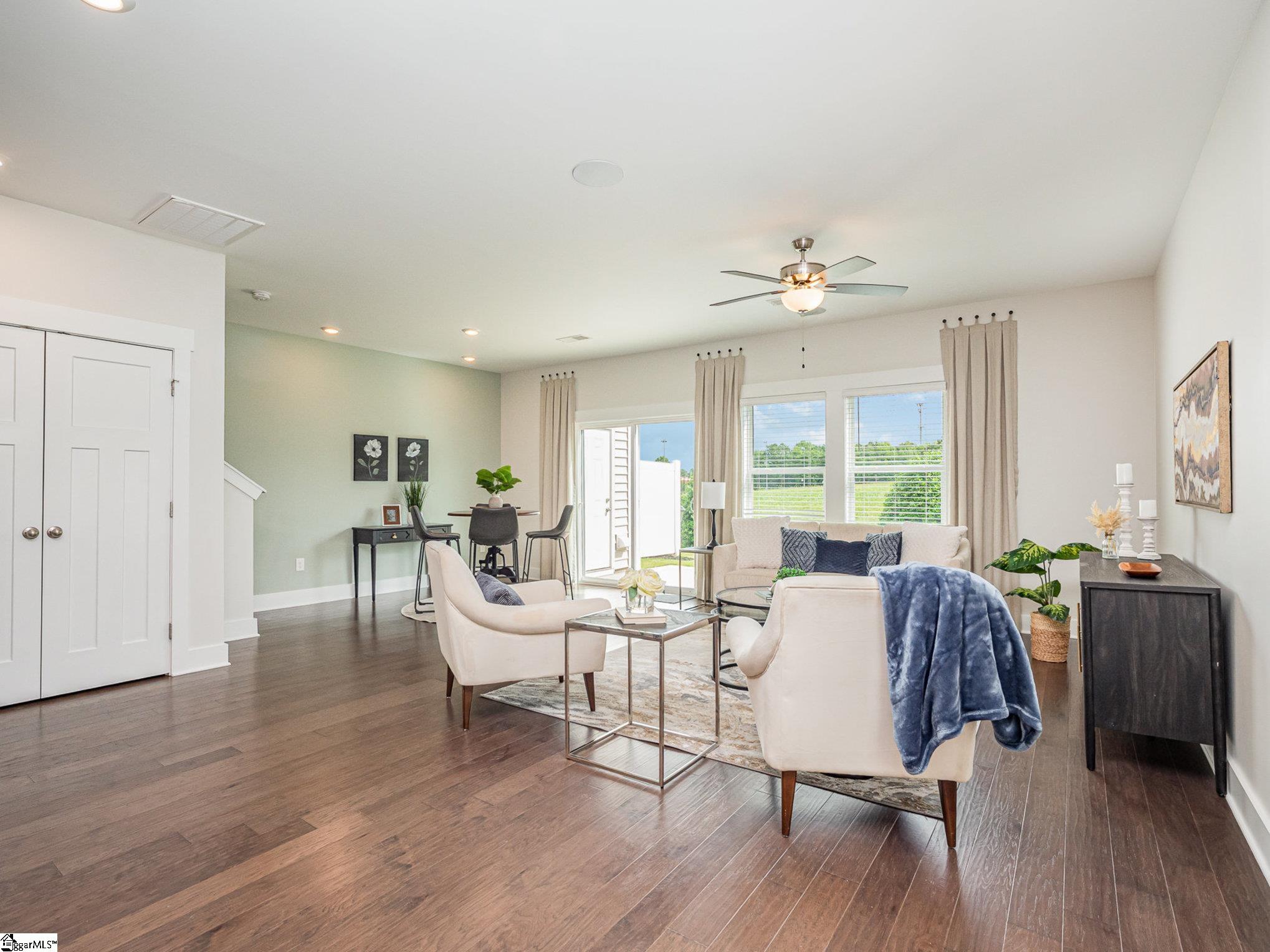 100 Outback Drive Greer, SC 29650 - Photo 9 of 25 Lots of space in the great room!
