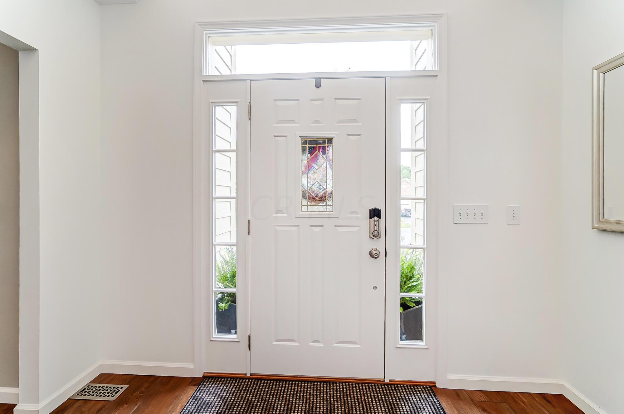 5674 Steward Road Galena, OH 43021 - Photo 11 of 82 Welcoming entryway