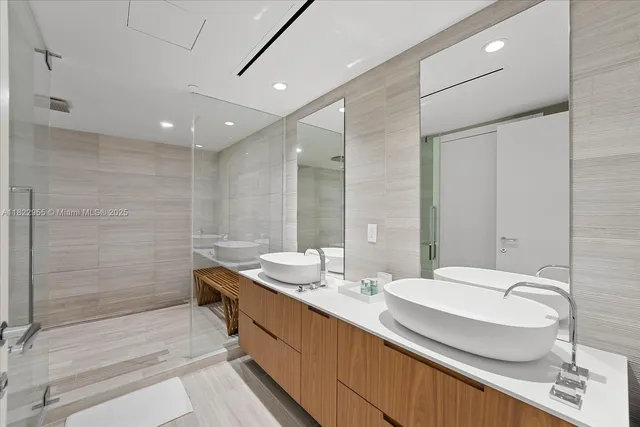 $4,925,000 | 4701 Meridian Avenue, Unit 217, Miami Beach, FL 33140