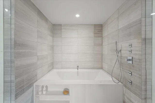 $4,925,000 | 4701 Meridian Avenue, Unit 217, Miami Beach, FL 33140