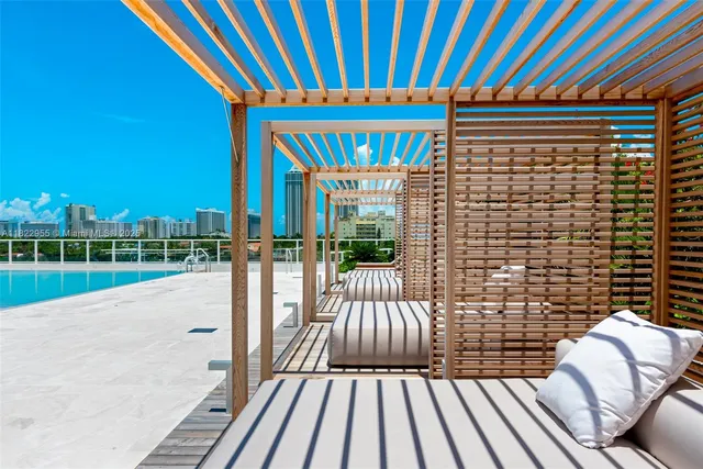 $4,925,000 | 4701 Meridian Avenue, Unit 217, Miami Beach, FL 33140