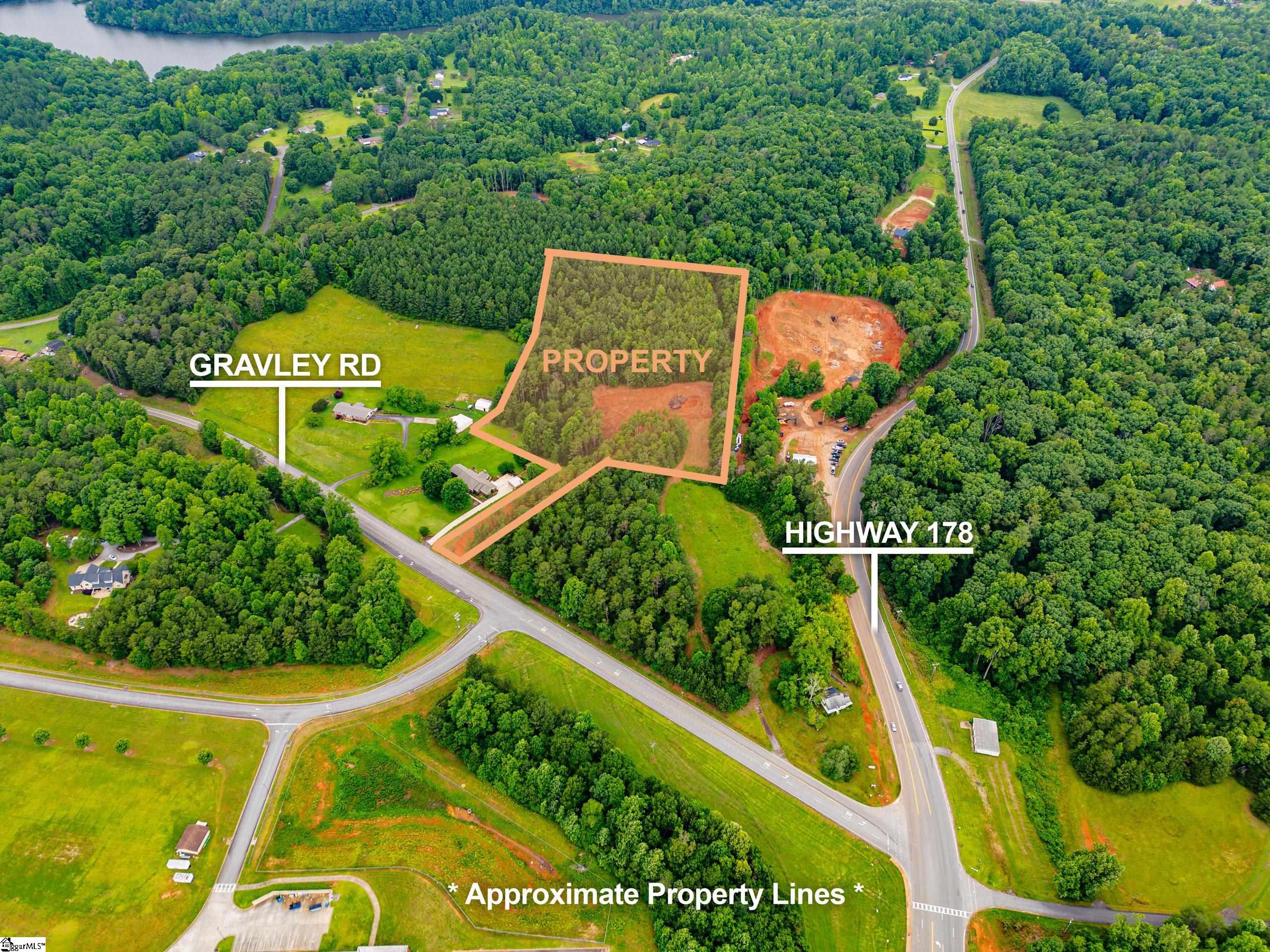 134 Gravley Road Pickens, SC 29671 - Photo 3 of 5