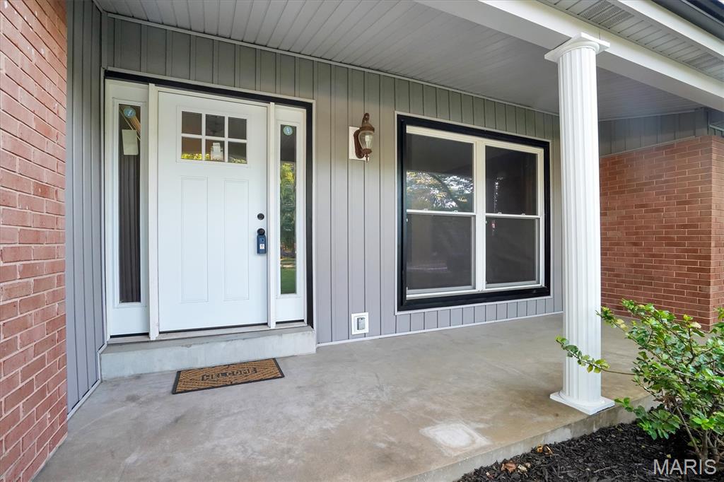 15583 Clayton Road Ballwin, MO 63011 - Photo 2 of 29