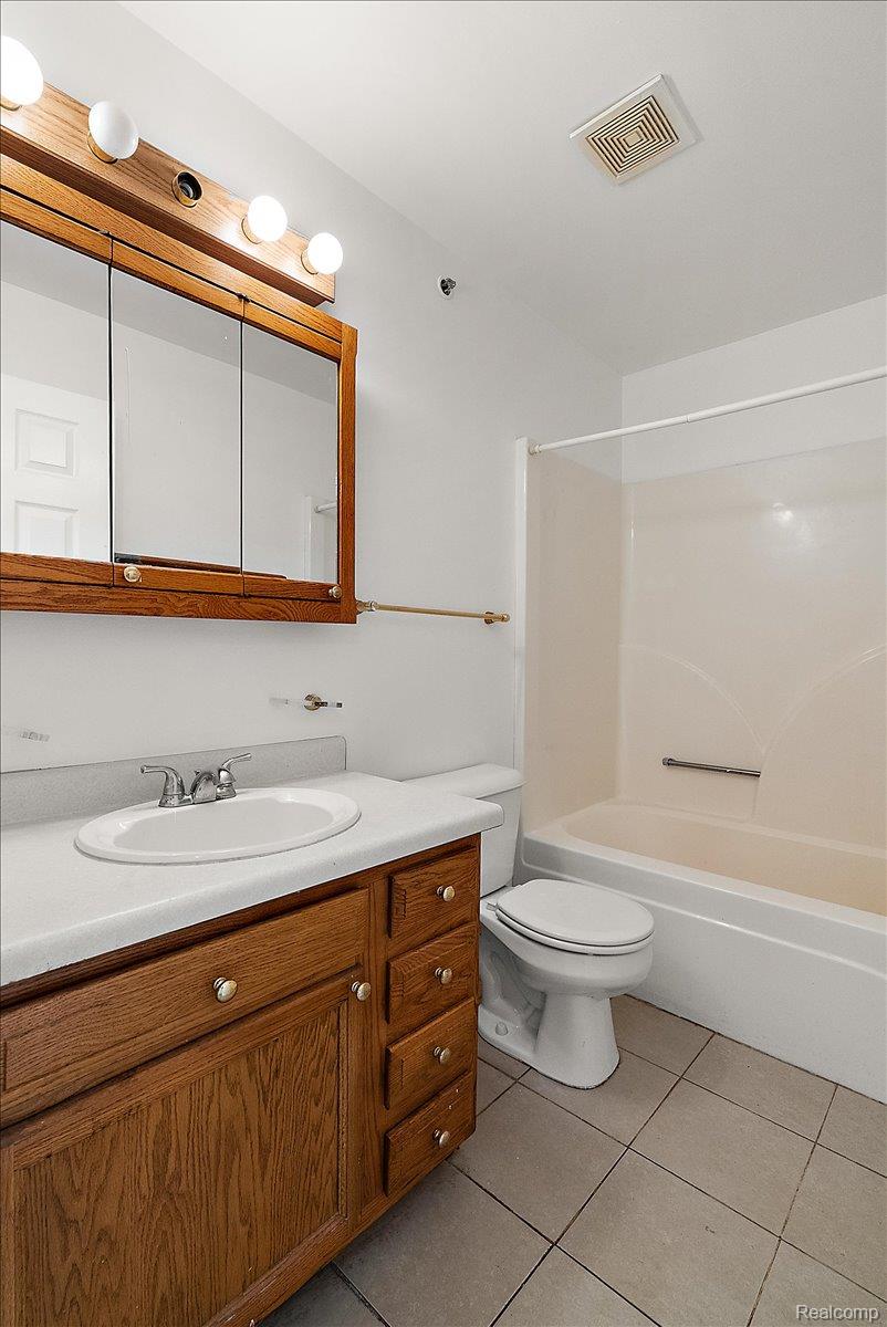 4309 South Baldwin Road Lake Orion, MI 48359 - Photo 42 of 47 40-4309 S Baldwin-40.jpg