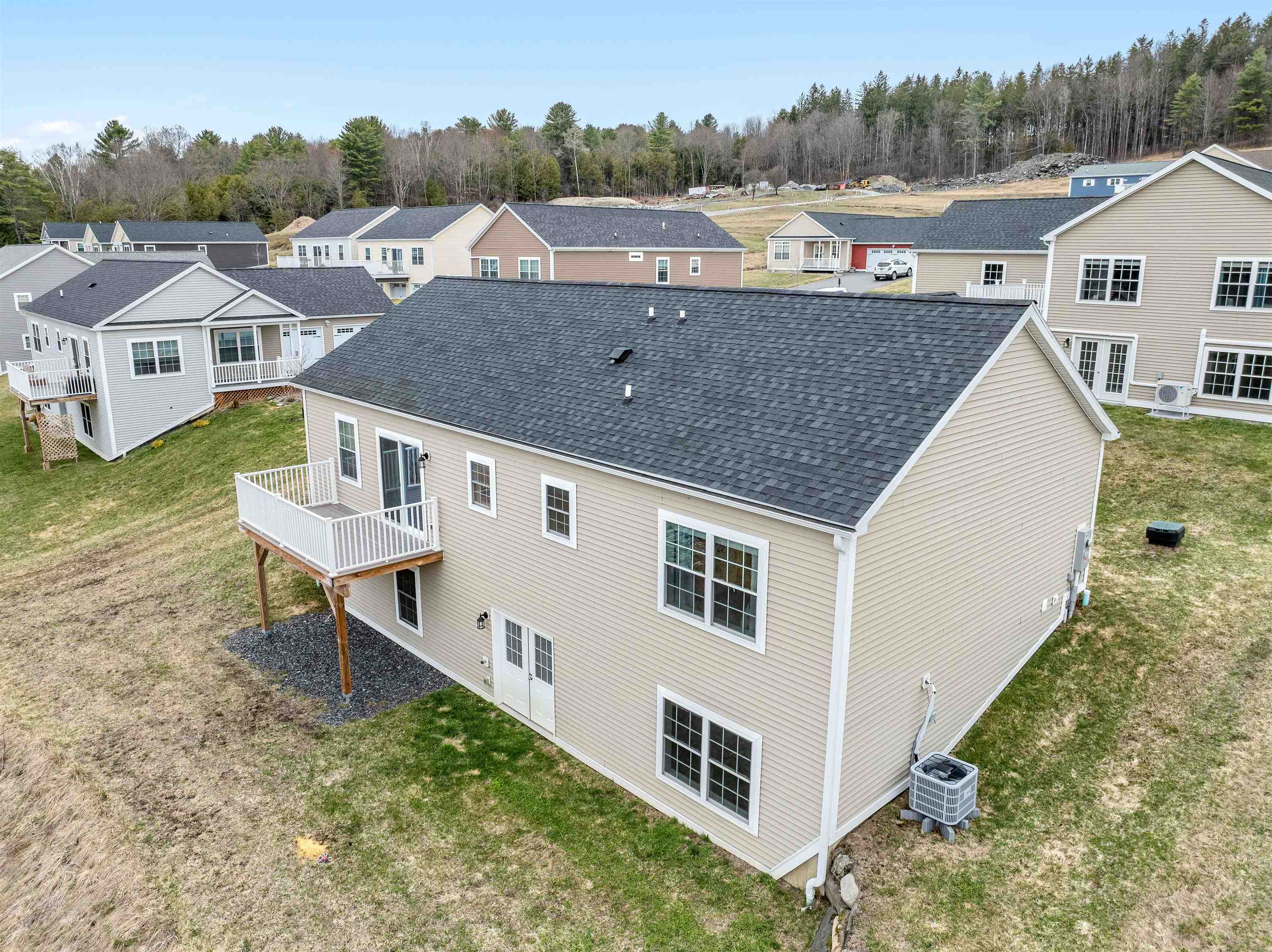 134 Mathieu Drive Barre, VT 05641 - Photo 4 of 48