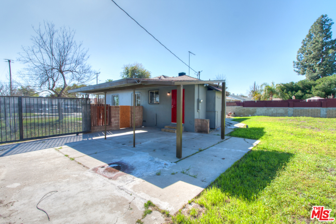2706 Court Street Rialto, CA 92376 - Photo 7 of 19 Gallery Image 7