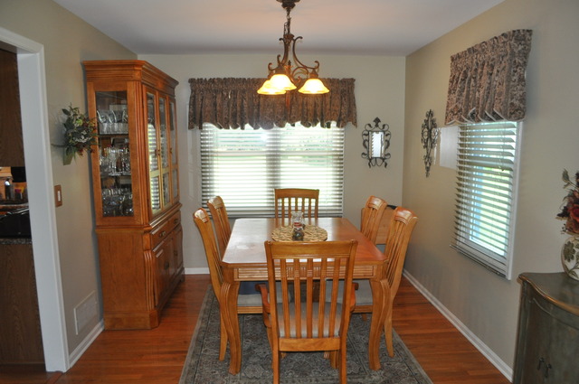 2836 Weld Road Elgin, IL 60124 - Photo 8 of 21