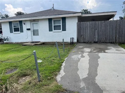 $309,000 | 2705-07 Wytchwood Drive, Metairie, LA 70003