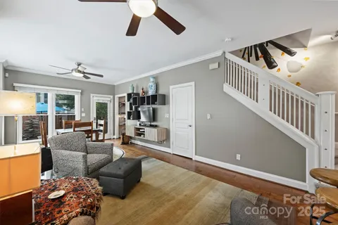 $525,000 | 1073 Park W Drive, Charlotte, NC 28209