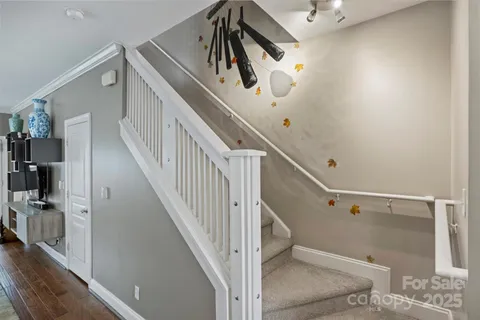 $525,000 | 1073 Park W Drive, Charlotte, NC 28209