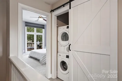 $525,000 | 1073 Park W Drive, Charlotte, NC 28209