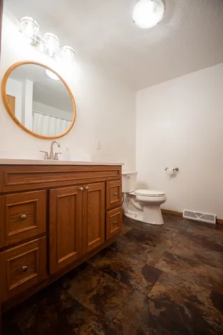 $349,900 | 2235 Center Lane, Dixon, IL 61021