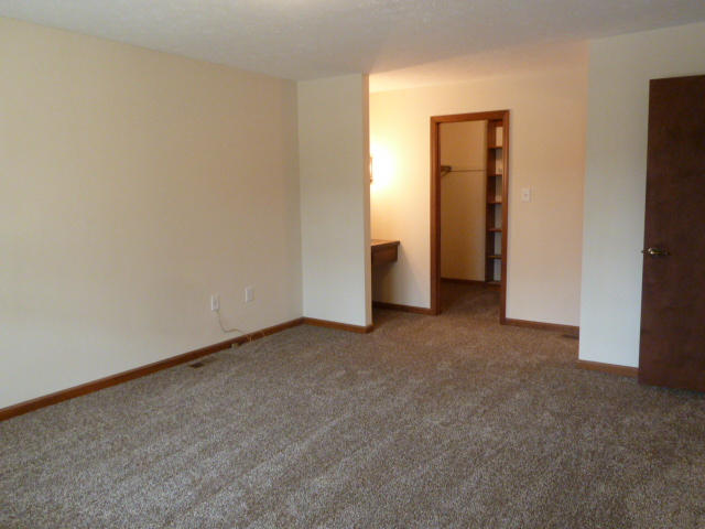 7829 Keswick Road Powell, TN 37849 - Photo 22 of 30 Master Br P1140370