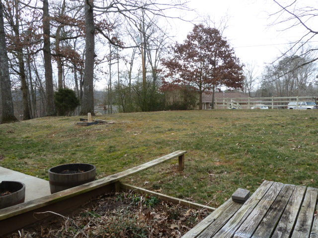 7829 Keswick Road Powell, TN 37849 - Photo 28 of 30 Back view P1140362