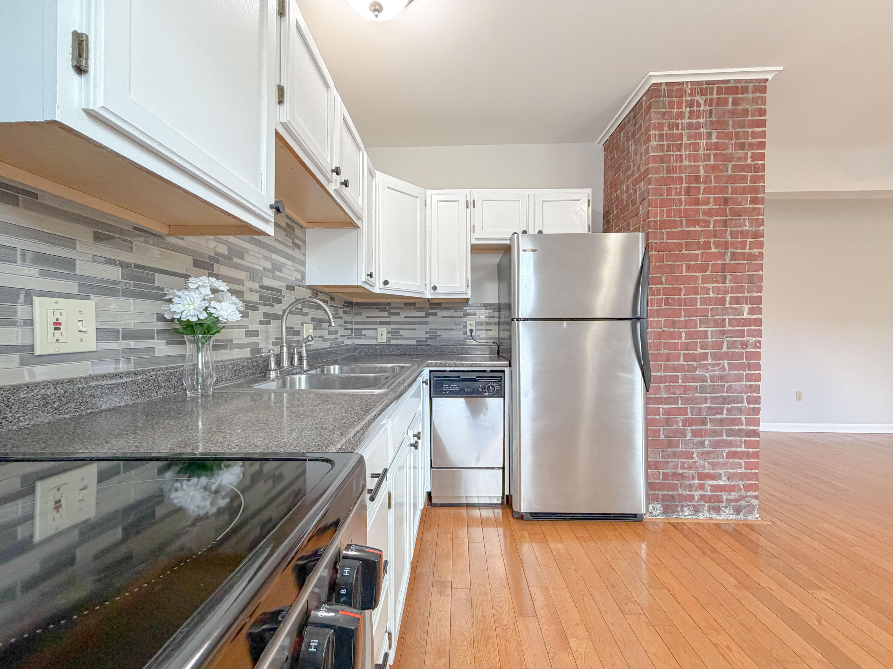 65 Sherman Street, Unit 9 Portland, ME 04101 - Photo 18 of 56 65 Sherman St #9 Portland -17