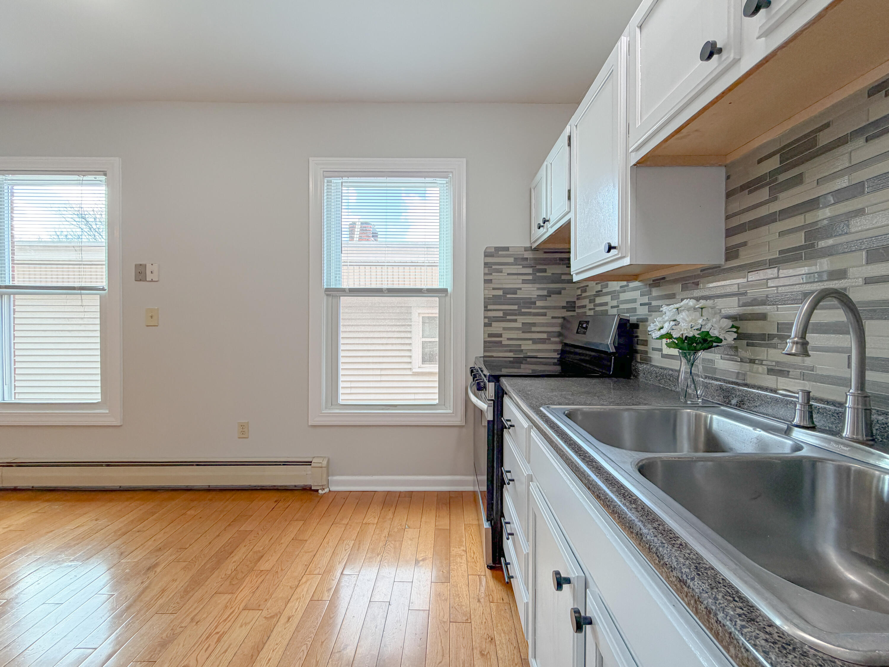 65 Sherman Street, Unit 9 Portland, ME 04101 - Photo 19 of 56 65 Sherman St #9 Portland -18