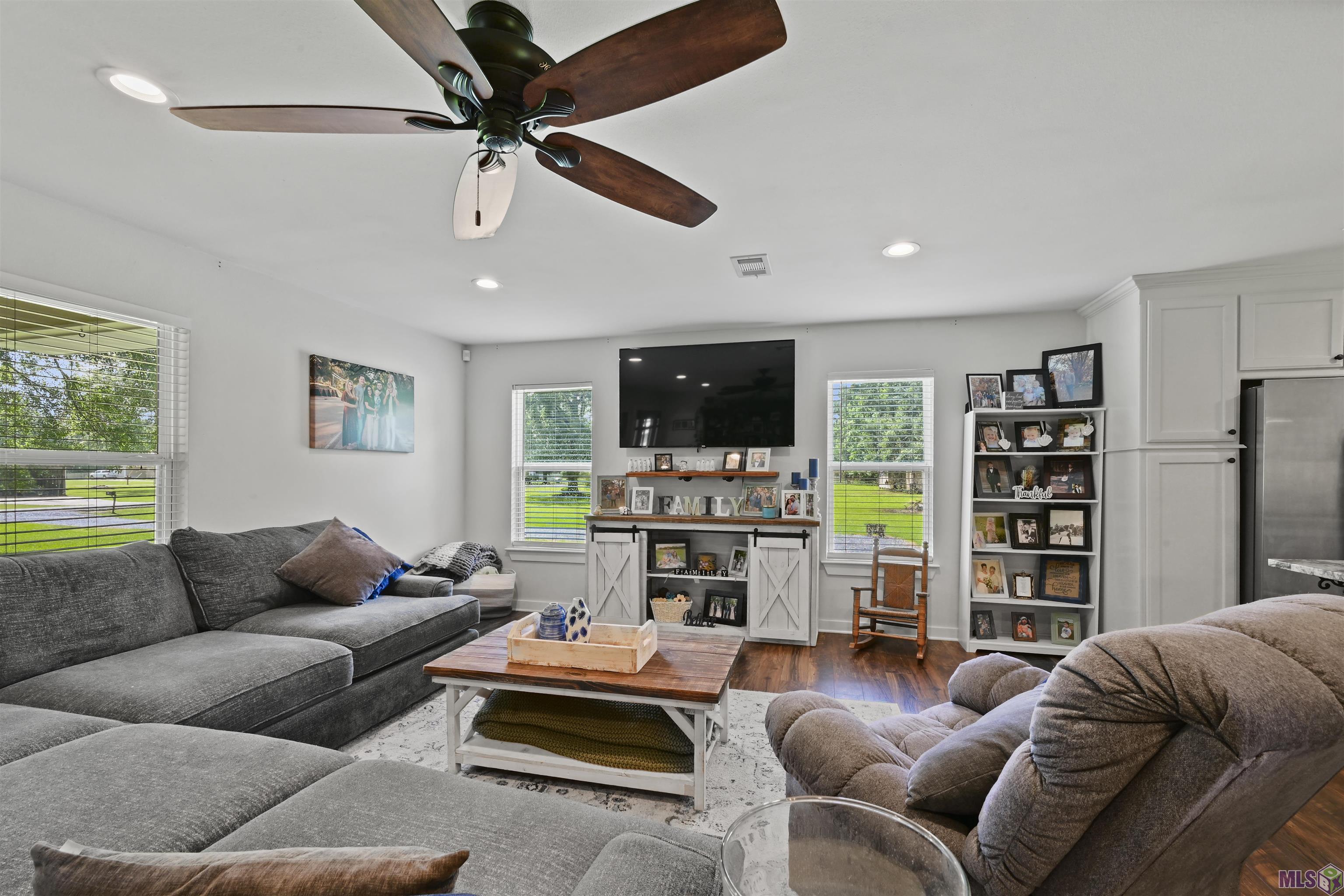 13519 Martin Mayers Road Gonzales, LA 70737 - Photo 2 of 10