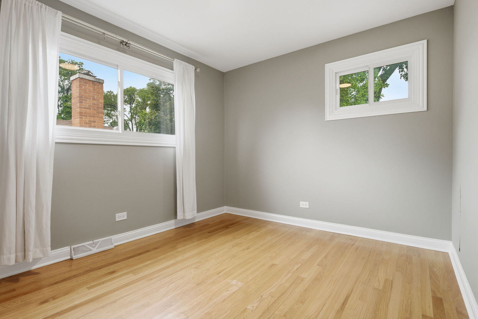 331 Huntington Lane Elmhurst, IL 60126 - Photo 15 of 28