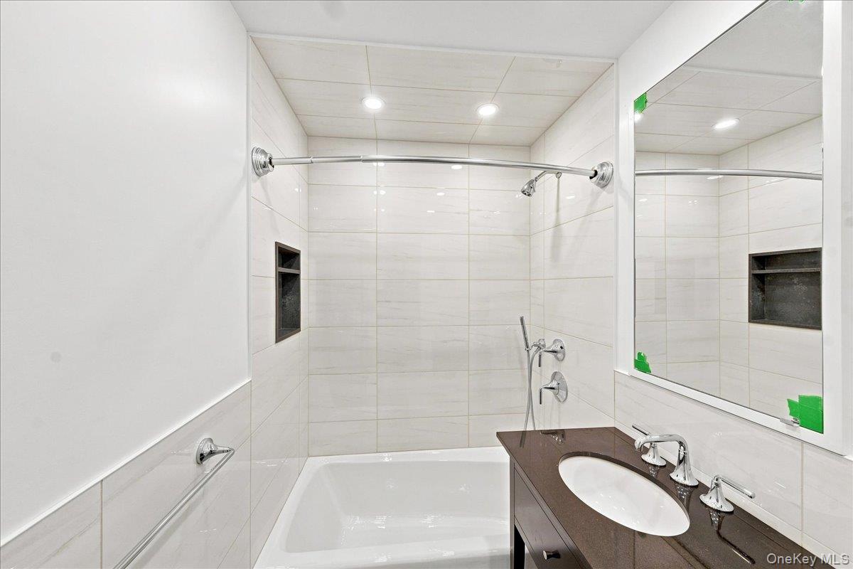 3533 Ropes Avenue Bronx, NY 10475 - Photo 11 of 15 Gallery Image 11