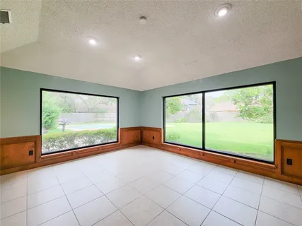 $485,000 | 3 Thunderbird Circle, Baytown, TX 77521