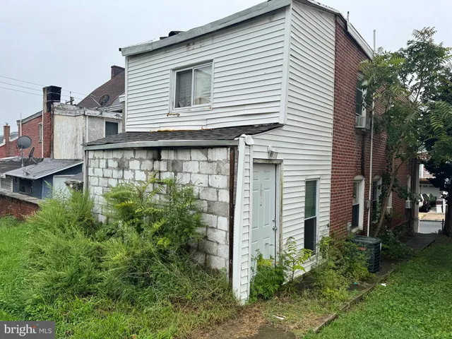 $139,900 | 506 Delamore Place, Wilmington, DE 19805