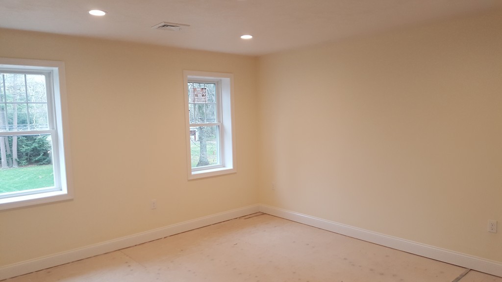 321 Balcom Street Mansfield, MA 02048 - Photo 17 of 22 Gallery Image 17