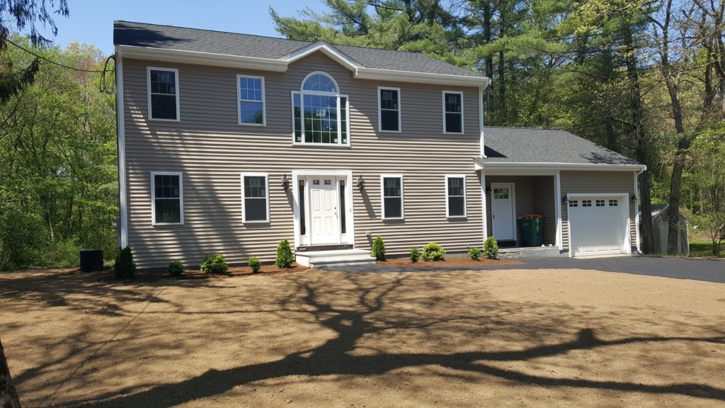 321 Balcom Street Mansfield, MA 02048 - Photo 3 of 22 Gallery Image 3