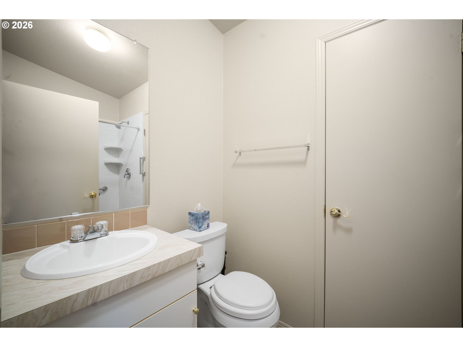 88686 Chapman Road Florence, OR 97439 - Photo 23 of 44 Bathroom