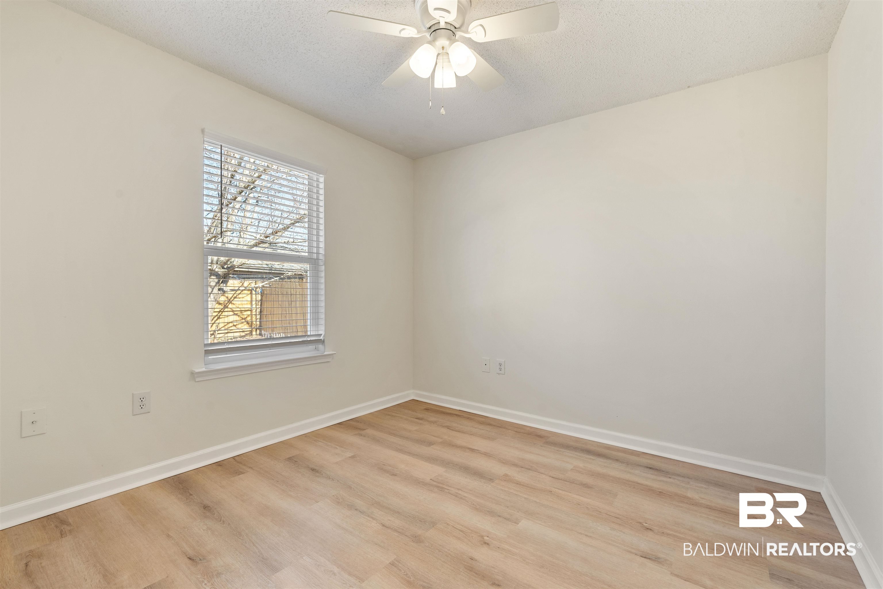 1592 Abbey Loop Foley, AL 36535 - Photo 16 of 25