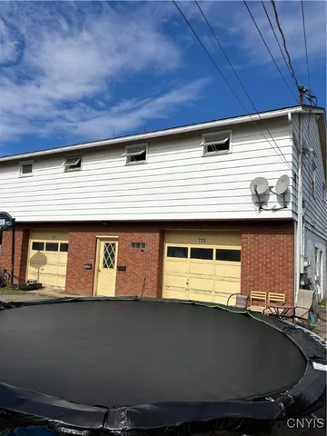 $157,000 | 723 Orwood Place, Salina, NY 13208