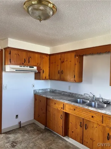 $157,000 | 723 Orwood Place, Salina, NY 13208