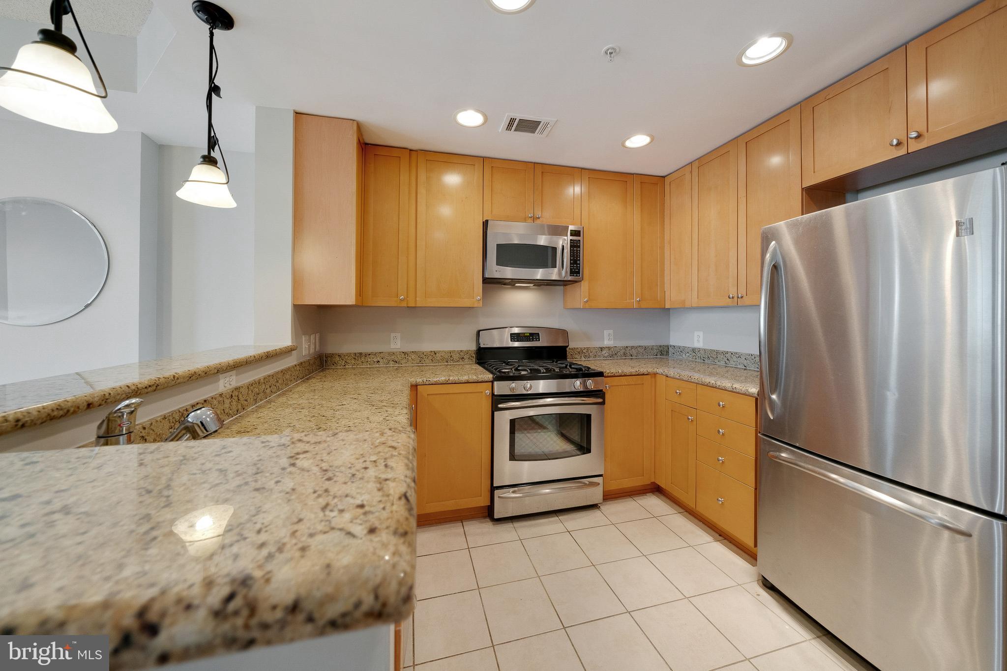 3600 South Glebe Road, Unit 611W Arlington, VA 22202 - Photo 2 of 43 Gourmet Kitchen w/ Granite Counters