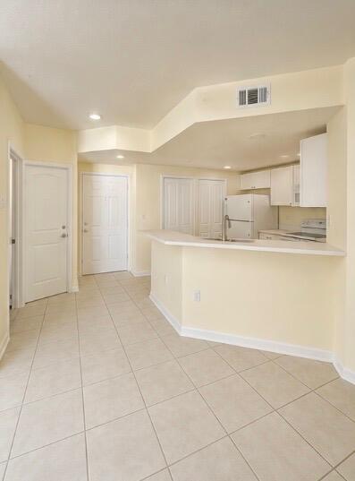 5080 Fairways Circle, Unit G202 Vero Beach, FL 32967 - Photo 4 of 9 IMG_0272