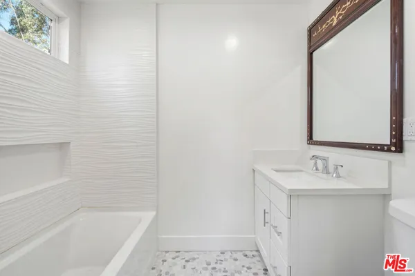 $4,500 | 10321 Sala Place, Sun Valley, CA 91352
