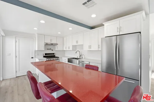 $4,500 | 10321 Sala Place, Sun Valley, CA 91352