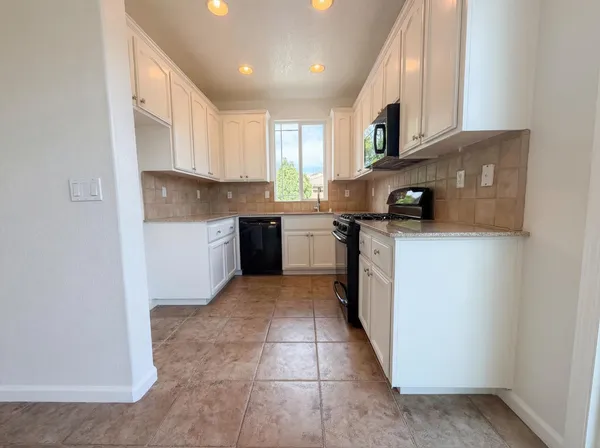 $500,000 | 400 Caravaggio Circle, Sacramento, CA 95835