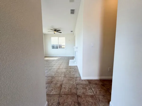 $500,000 | 400 Caravaggio Circle, Sacramento, CA 95835