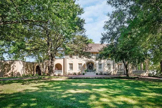 $2,650,000 | 335 North Dixie Avenue, Cookeville, TN 38501