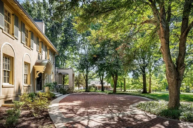 $2,650,000 | 335 North Dixie Avenue, Cookeville, TN 38501