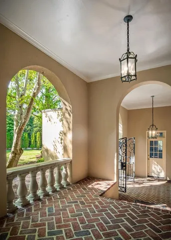 $2,650,000 | 335 North Dixie Avenue, Cookeville, TN 38501