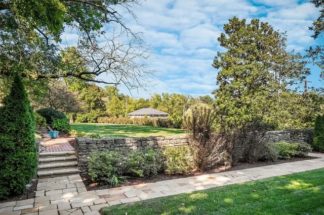 $2,650,000 | 335 North Dixie Avenue, Cookeville, TN 38501