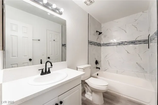 $189,000 | 3151 North Soaring Gulls Drive, Unit 2160, Las Vegas, NV 89128