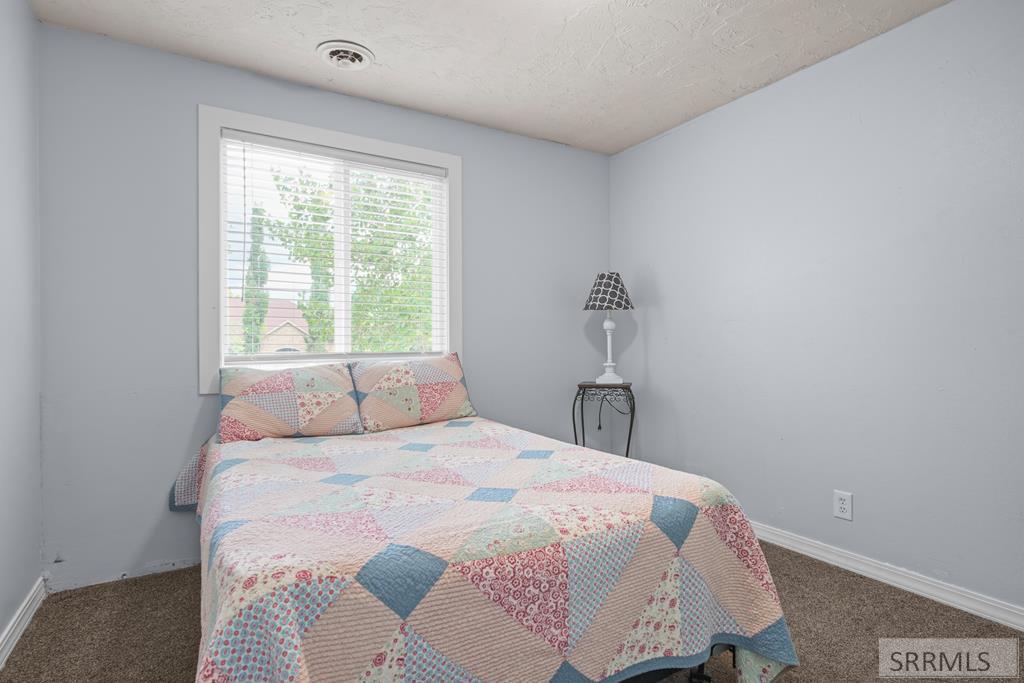 202 West 3rd South Sugar City, ID 83448 - Photo 43 of 52