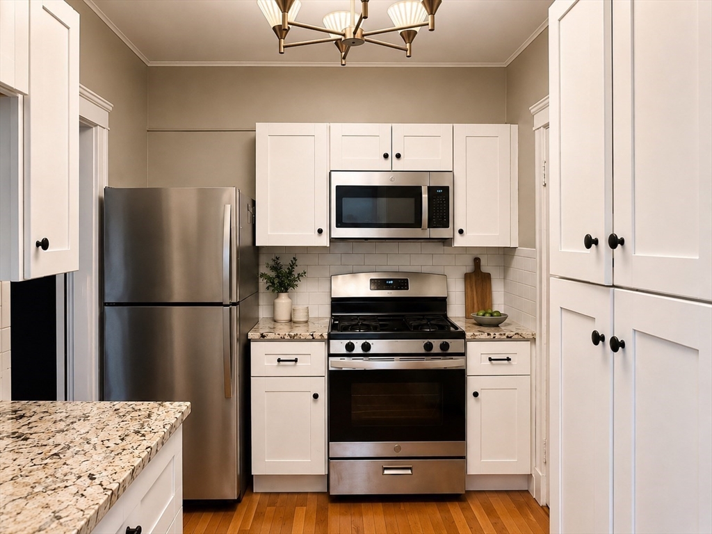 32 Summit Avenue, Unit 5 Brookline, MA 02446 - Photo 4 of 9