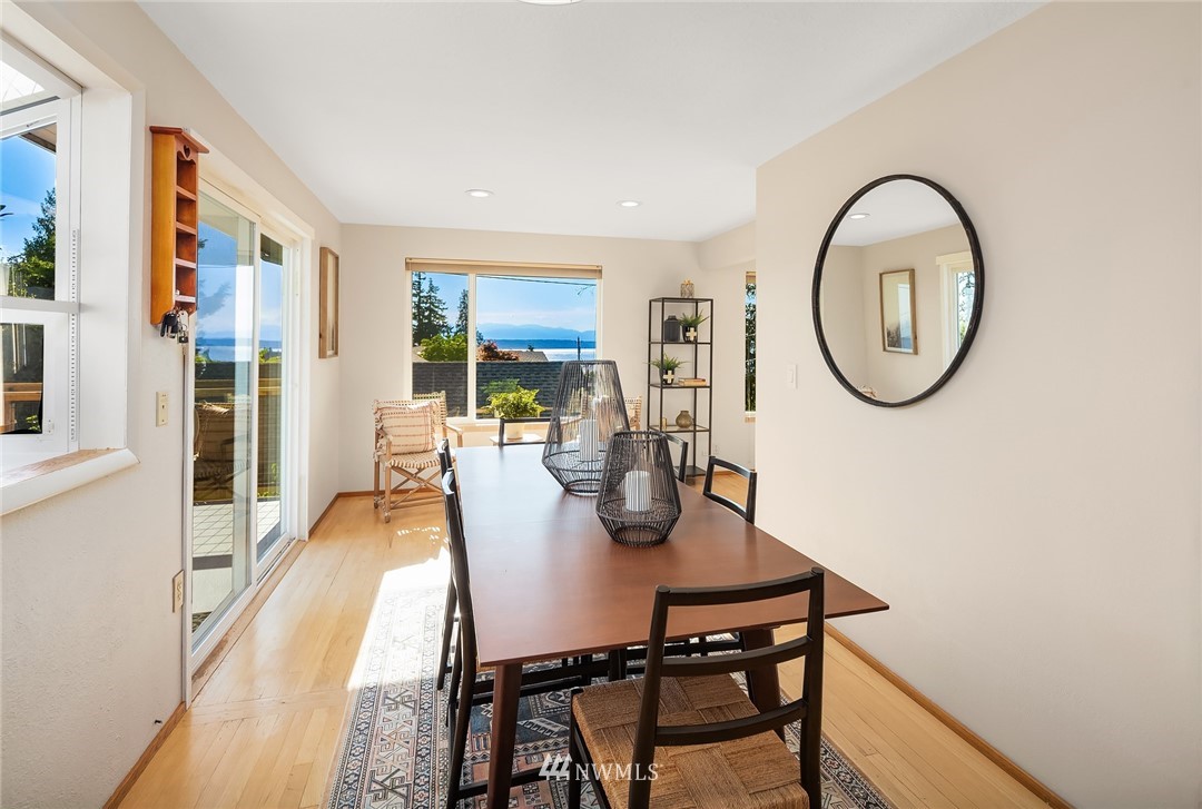 940 Cedar Street Edmonds, WA 98020 - Photo 12 of 40 Gallery Image 12