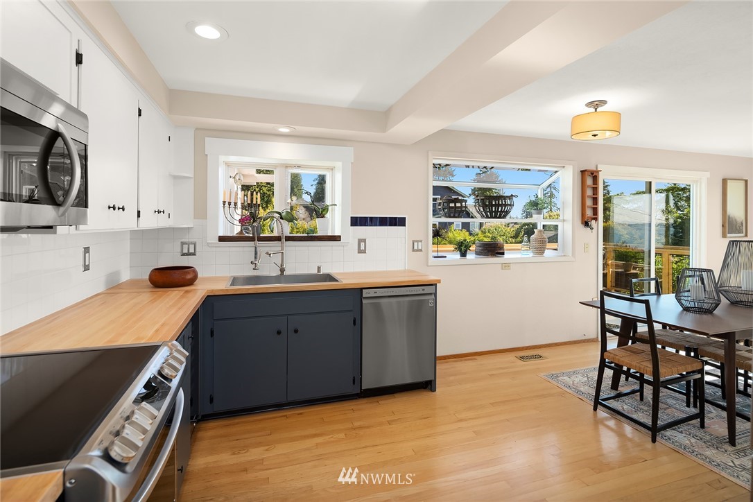 940 Cedar Street Edmonds, WA 98020 - Photo 8 of 40 Gallery Image 8