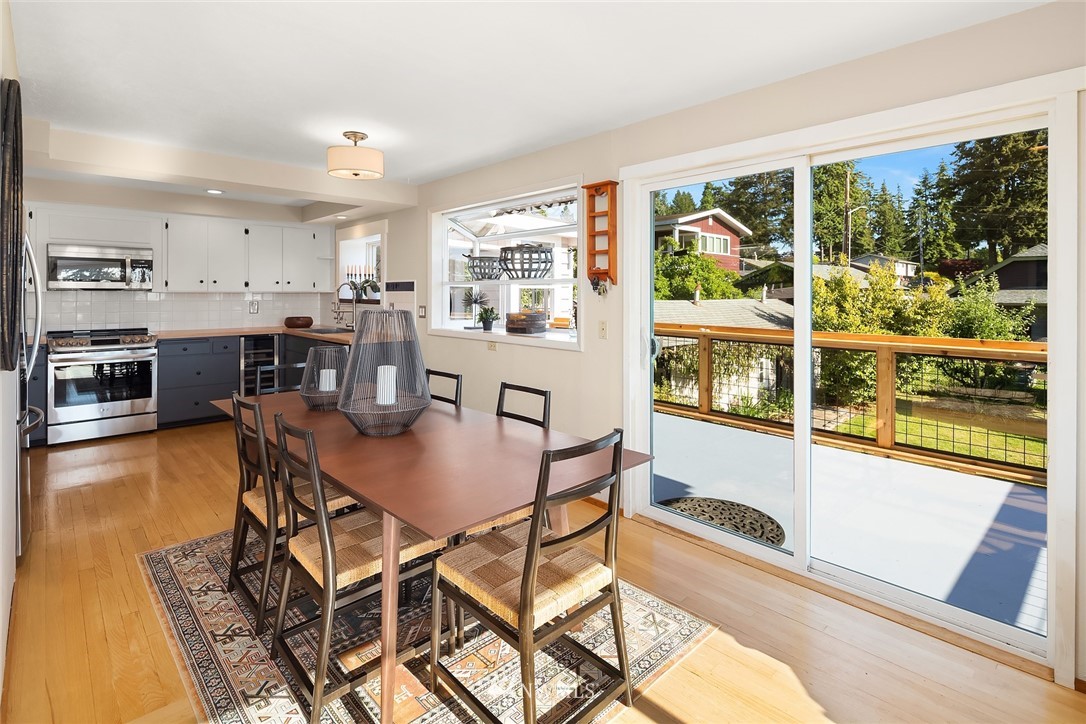 940 Cedar Street Edmonds, WA 98020 - Photo 9 of 40 Gallery Image 9