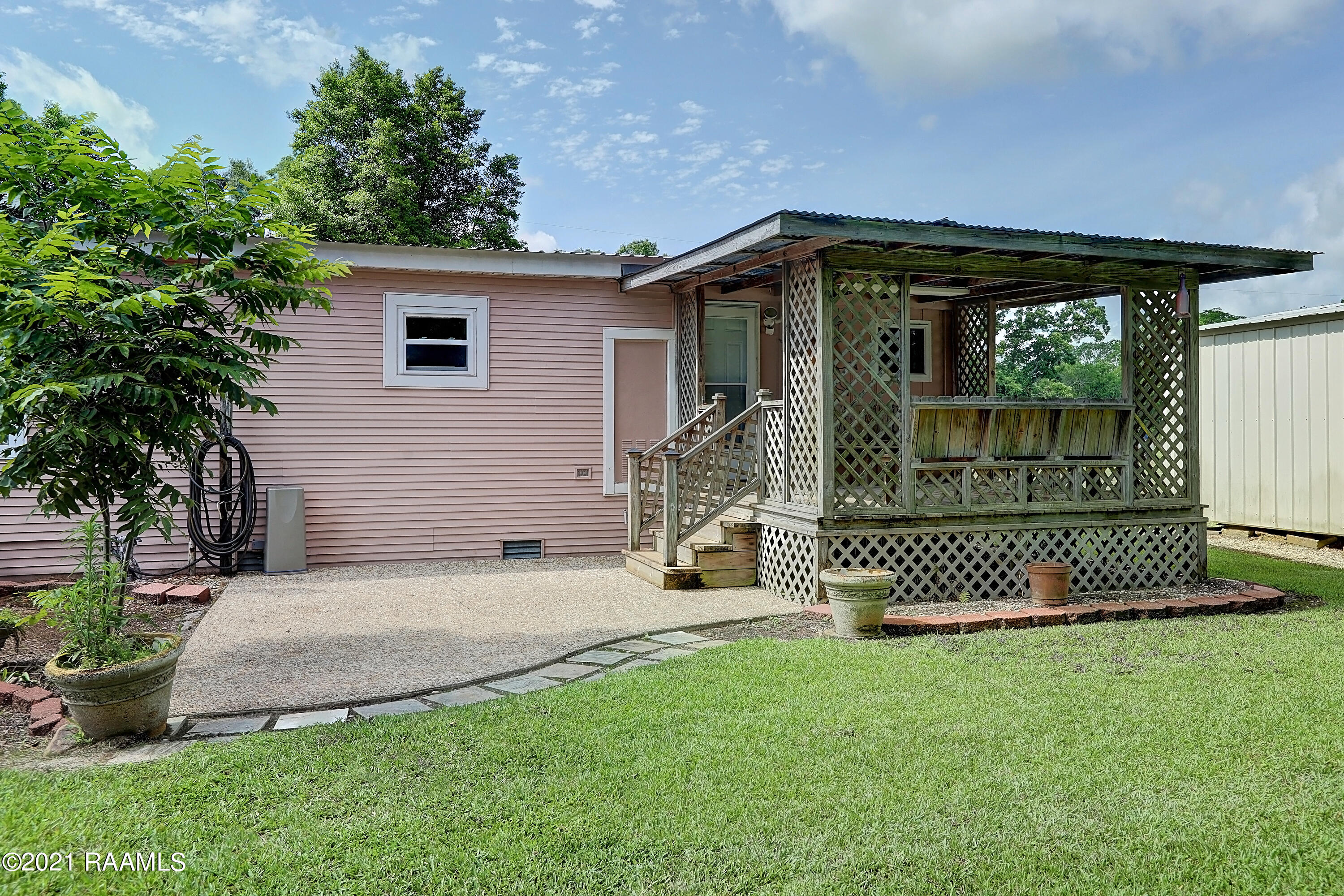 1231 Little Teche Road Opelousas, LA 70570 - Photo 20 of 26 Gallery Image 20